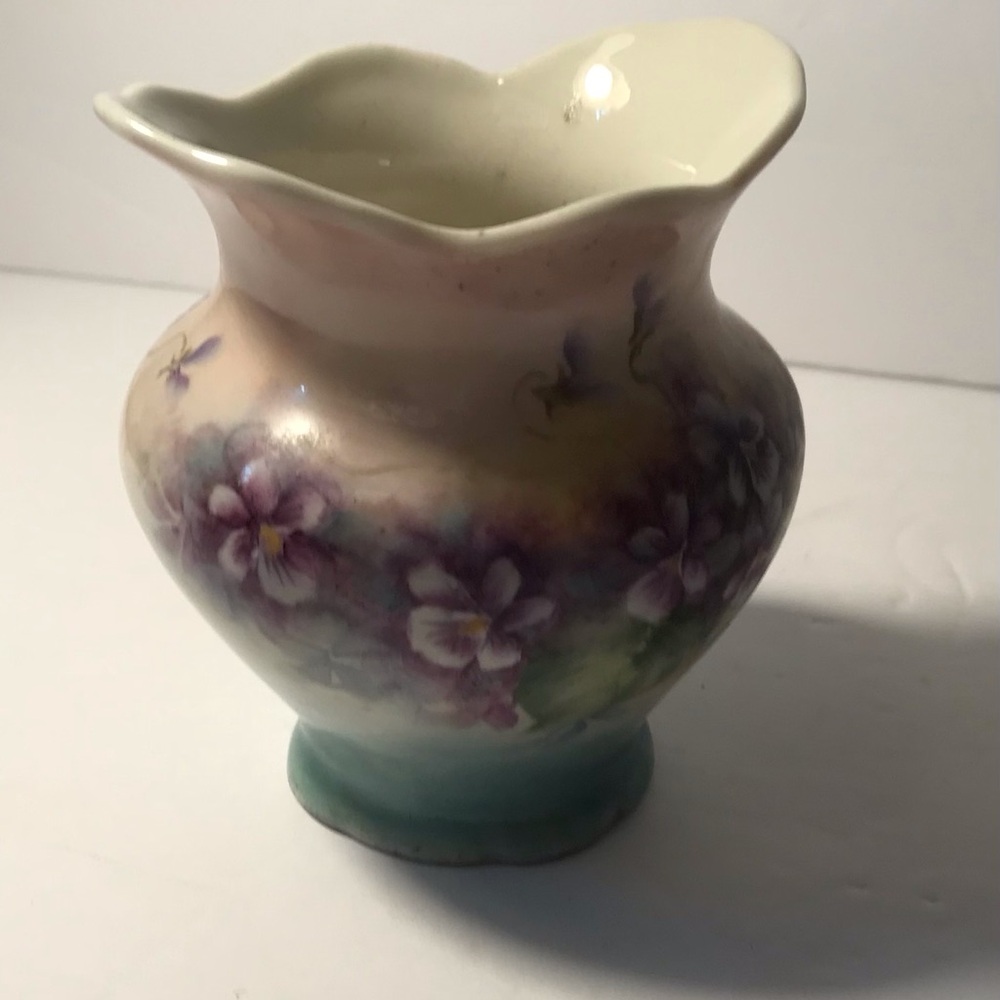 Floral Handpainted Vase Signed By Bess Featherston